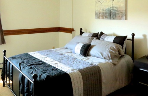 Lamberton Apartment | Private Furnished Apartment - Long & Short Stay in Lamberton MN