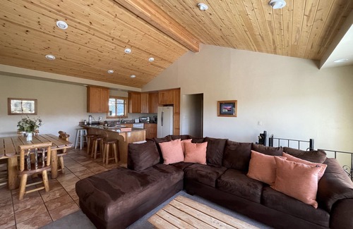 Meeks Bay House | Private, Gorgeous Lux View Prime Park Location -Ski lease or long term rental