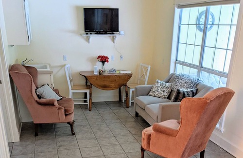 Prairie Grove Other | Private Guest House 20 Minutes from U of A