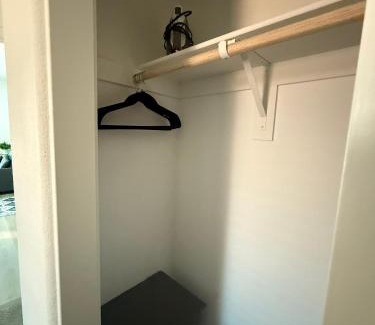 Wheatland House | Private Guest Suite, 7 miles from Hard Rock