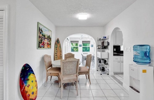 Lauderdale-by-the-Sea Villa | Private heated Pool, 6 minute walk to the beach and shopping