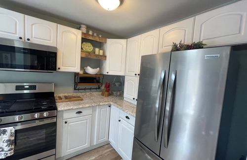 Canandaigua Cottage | Private hideaway close to everything with lake access.