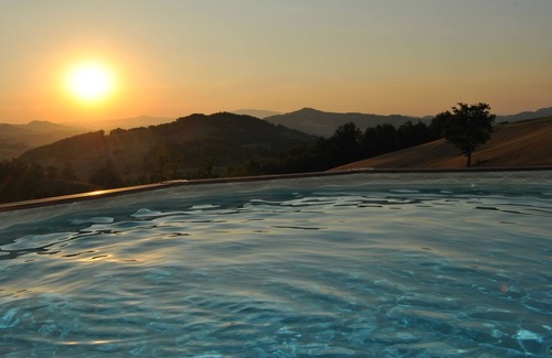 Acqualagna House | Private house with private pool and a large fenced garden. Pet friendly