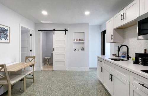 Coral Way Apartment | Private King Suite in Miami