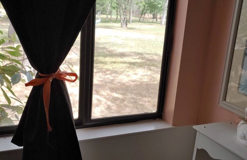 Granite Bay House | Private Lake, Farm Stay, 100 acres Granite Bay