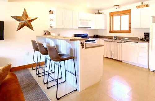 Grand Lake Cabin | Private Lake Getaway with Kitchen