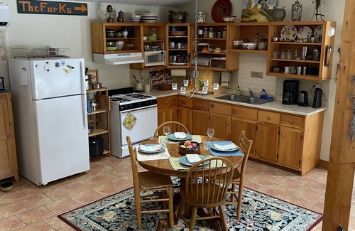 Roque Bluffs Cottage | Private Light Filled Cottage, Water Access, Artist's Retreat