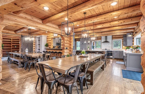 Stone Lake Cabin | Private Lodge 15 Beds/11 Baths Long Lake Sleeps 70