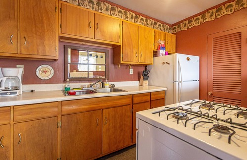 Waasa Township House | Private Lodge on Private Lake, Embarrass MN. Boat & Motor Cable WiFi Internet