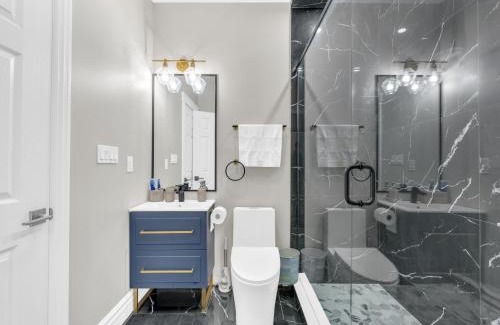 LaSalle Apartment | Private Luxury 1BR Apartment in Prime Location