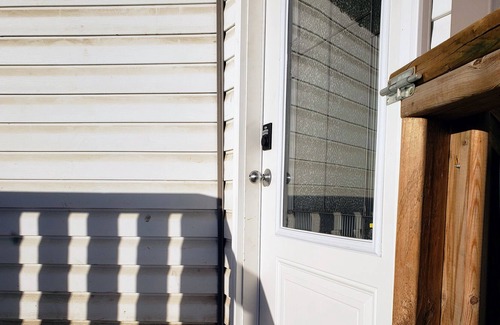 Hinton House | Private mobile home in Hinton only 45 minute drive to Jasper