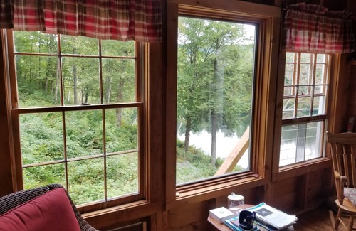 Eden Cabin | Private Mountain Pond Cabin