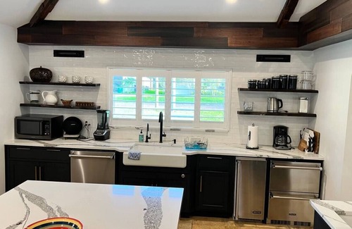 Riverside Heights House | Private Oasis w/ Heated Pool in Heart of Tampa