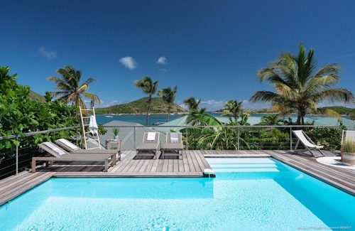 Cul de Sac Villa | ☀️ Private ocean access, kayaks, optic fiber wifi, heated pool ☀️