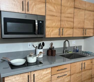 Honokaa House | Private Ohana on the lush Hamakua coast with AC