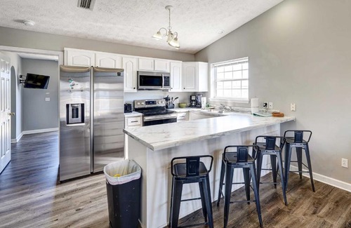 Bel Air House | Private Pool and Hot Tub at Panama City Home!