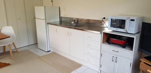 Hamilton Apartment | Private Queenwood Hideaway (Self Contained)