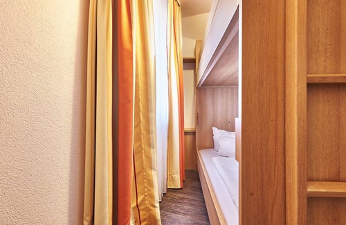 Todtnauberg Resort | Private room ∙ 2 bedrooms ∙ 2 guests