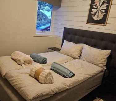 Slemdal House | Private room - 6 in a luxury villa CHALET STYLE