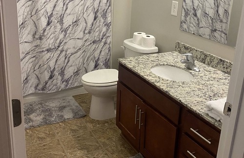 Elkridge Apartment | Private Room and Bath Elkridge MD. Only Kitchen and living room area are shared