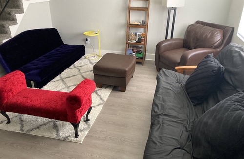 College Park House | Private Room for Rent in 2 bedroom townhouse