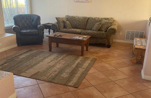 Las Cruces House | Private room in Awesome Sonoma Ranch Home