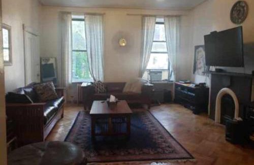 Ukrainian Village House | private room in East Village apartment