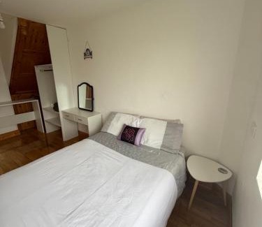 Portmagee House | Private Room in Skellig Apartment