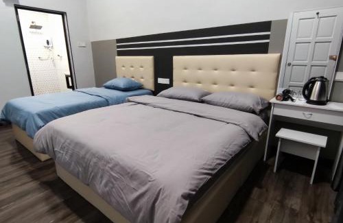 Bukit Bakri House | Private Room with ensuite bathroom in Bukit Bakri