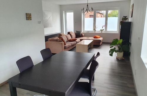 Ranst House | Private Room with shared spaces