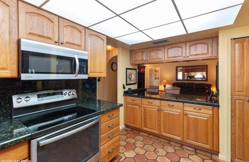 Golden Lakes House | Private Sanctuary in the Heart of Royal Palm Beach..