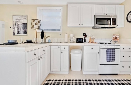 Seaside Apartment | Private Seaside Studio Beach Retreat Near Monterey