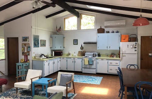 East Chop House | Private setting nestled in the heart of East Chop.