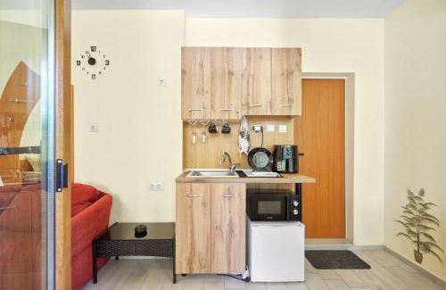 Old Town Apartment | Private Studio in Hotel Paradise Pomorie by Flat Mаnаger