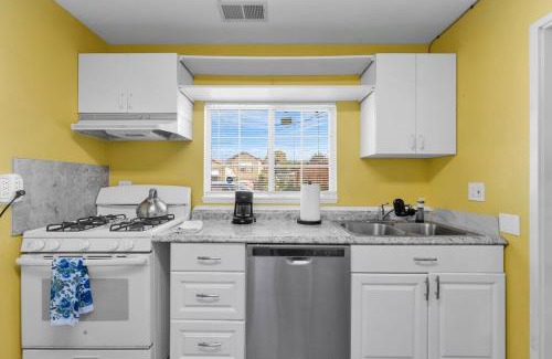 Rodeo House | Private Studio - Work-Ready