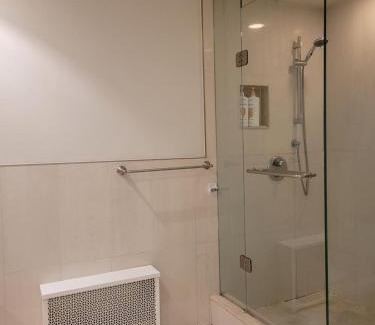 Forest Hill South House | Private Suite in Forest Hill with full kitchen and parking