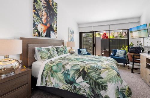Sapphire Beach Resort | Private Suite Nautilus Beach Front Resort