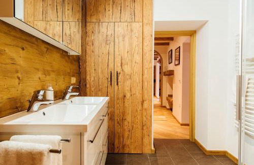 Traunkirchen Apartment | PRIVATE SUITES