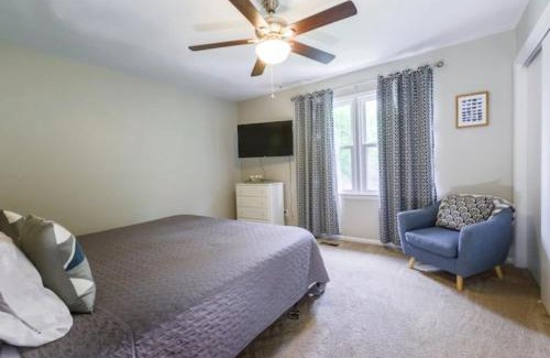 Apex Apartment | Private, Updated Townhouse in DT Apex