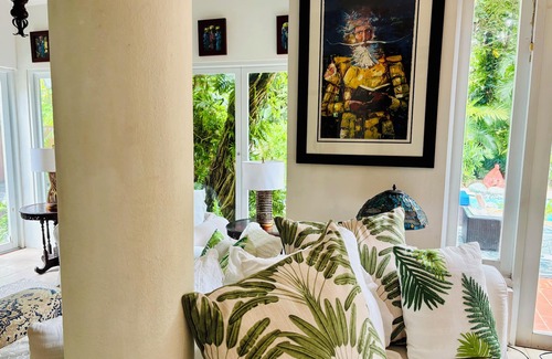 Navarro House | Private urban oasis with local charm.