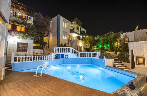 Piskopiano House | Private Villa Full View for up to 10 Vacationers