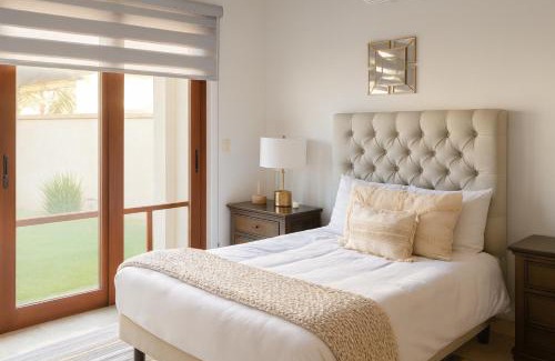 Los Cabos Villa | Private Villa in Cabo with Garden, Hot Tub & Medano Beach just 10 min away