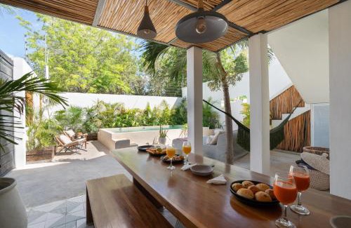 La Veleta Villa | Private villa Maxanab 7rooms pool + Beach club