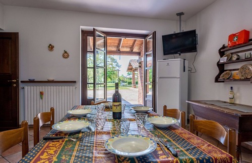 Basaluzzo Villa | Private Villa with hot tub, private pool, WIFI, TV, patio, pets allowed, panoramic view, parking