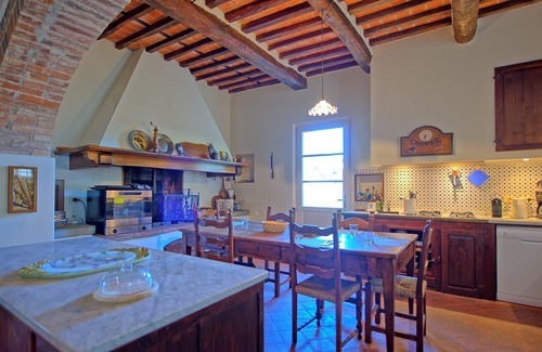 Camaiore Villa | Private Villa with hot tub, private pool, WIFI, A/C, TV, patio, panoramic view, close to Viareggio