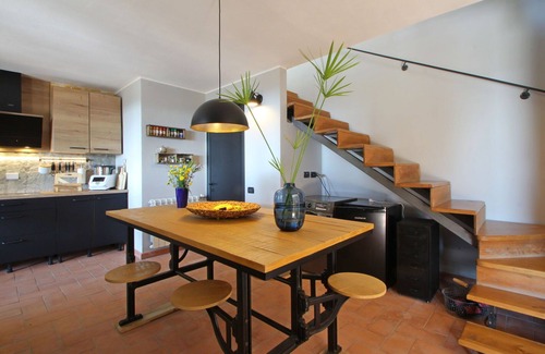 Fosdinovo Villa | Private Villa with WIFI, private pool, TV, patio, panoramic view, parking, close to La Spezia