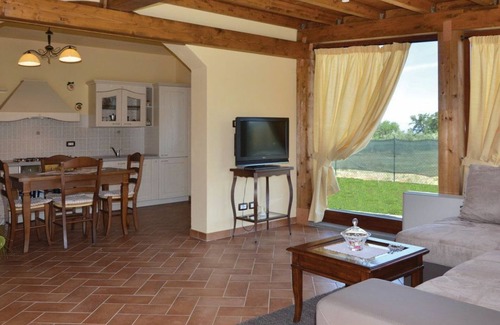 Ferretto Villa | Private Villa with WIFI, private pool, A/C, TV, pets allowed, panoramic view, close to Cortona