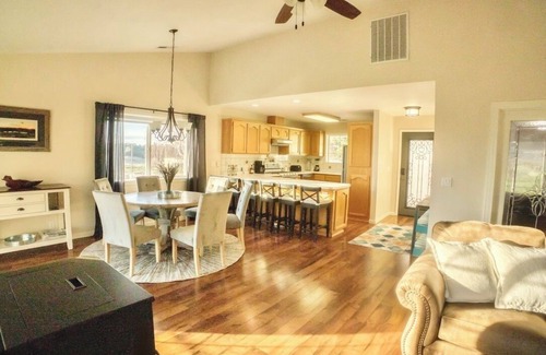 Shenandoah Valley House | Private Vineyard Getaway in the Heart of Plymouth!