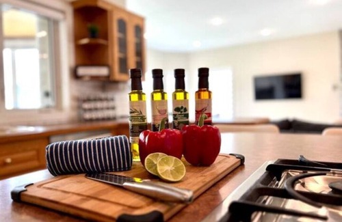 Okanagan-Similkameen Apartment | Private Waterfront Suite (2 Bedrooms) with Breathtaking Skaha Sunsets