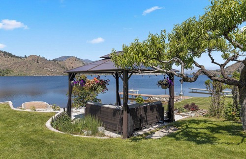 Okanagan-Similkameen Apartment | Private Waterfront Suite (2 Bedrooms) with Breathtaking Skaha Sunsets